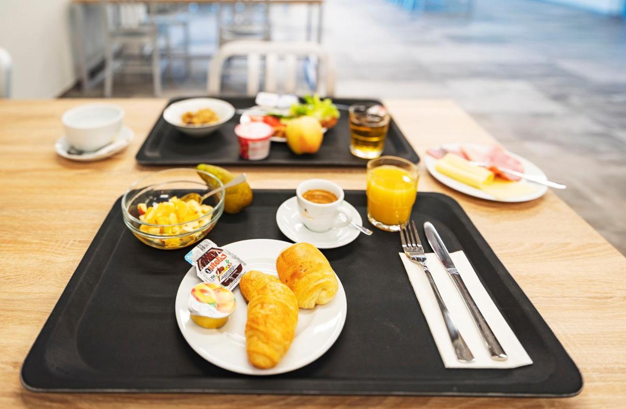 Meininger Hotel Geneve Centre Charmilles Ngoại thất bức ảnh